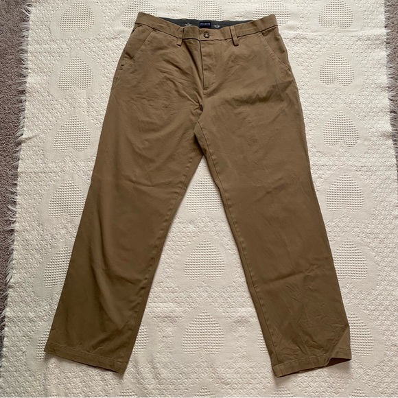 $10 or 2/$15 Men’s Khaki Dockers Classic Fit Pants Size W36 L32 - Picture 1 of 6